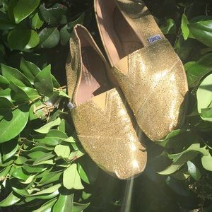 Golden Sparkley 7.5 Toms Shoes